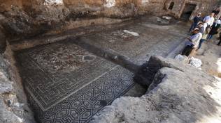 Seni Mosaik Kuno yang Mengagumkan di Situs Arkeologi Italia